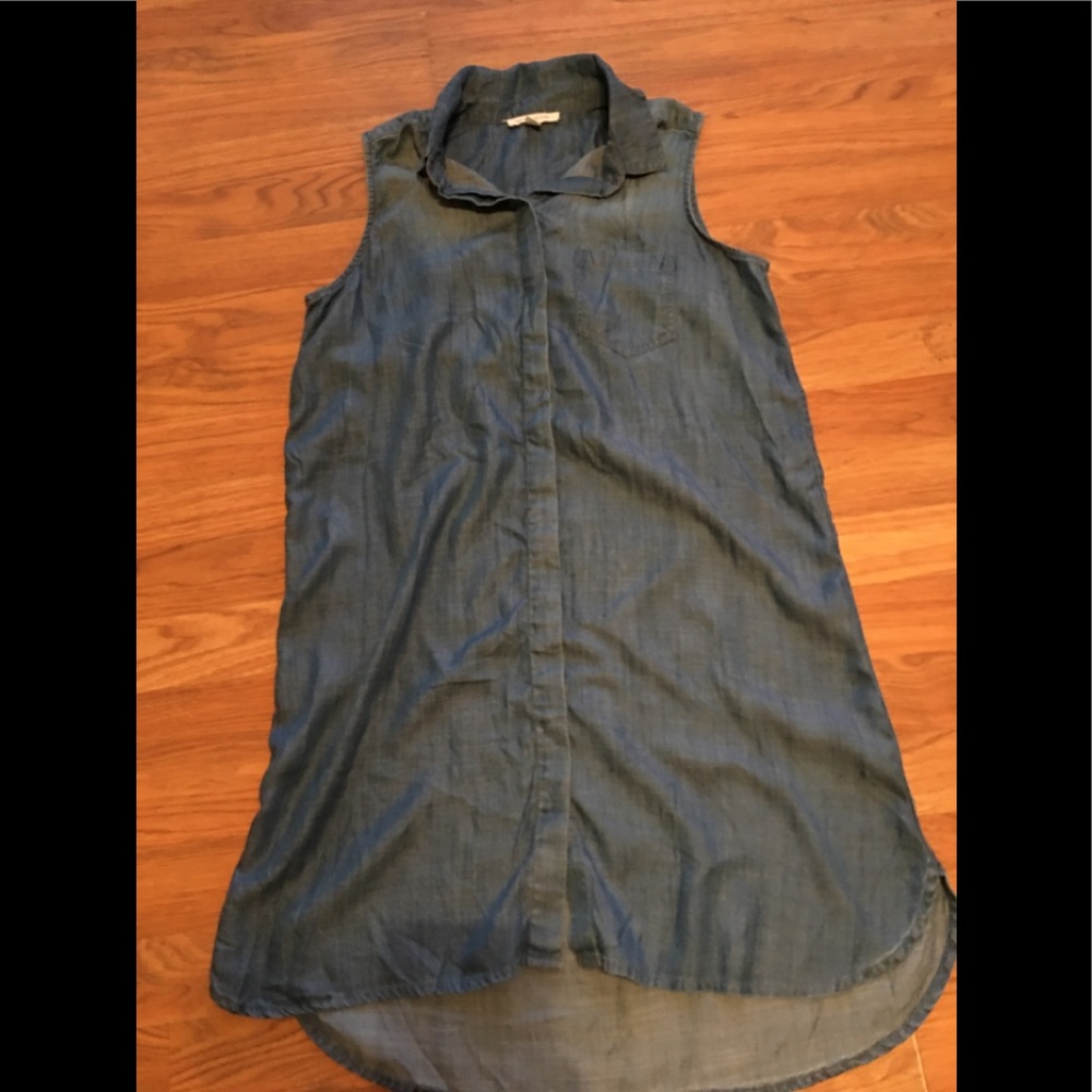 Beach lunch lounge Denim dress